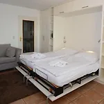 1-78, Seeseite, Haus Metropol, 4 Etage